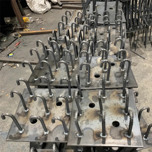 图纸中如何确定芜湖预埋件的位置？